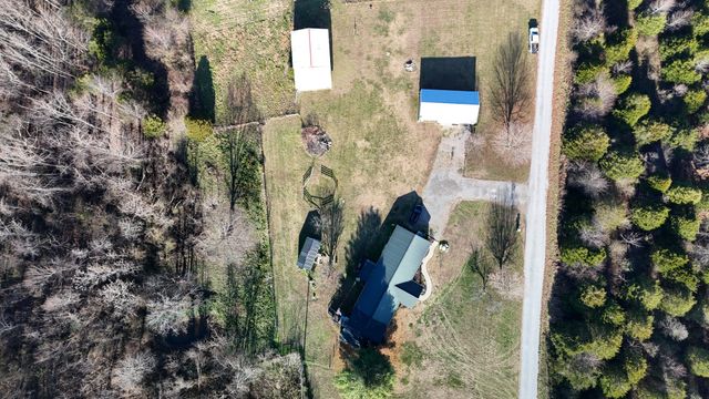 95 Fescue Ln, Lafayette, TN 37083