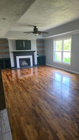 95 Fescue Ln, Lafayette, TN 37083