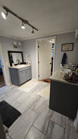 95 Fescue Ln, Lafayette, TN 37083