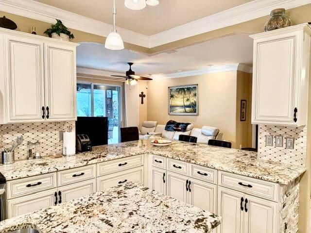 598 NW Waverly Circle S, Port St. Lucie, Port St Lucie, FL 34983