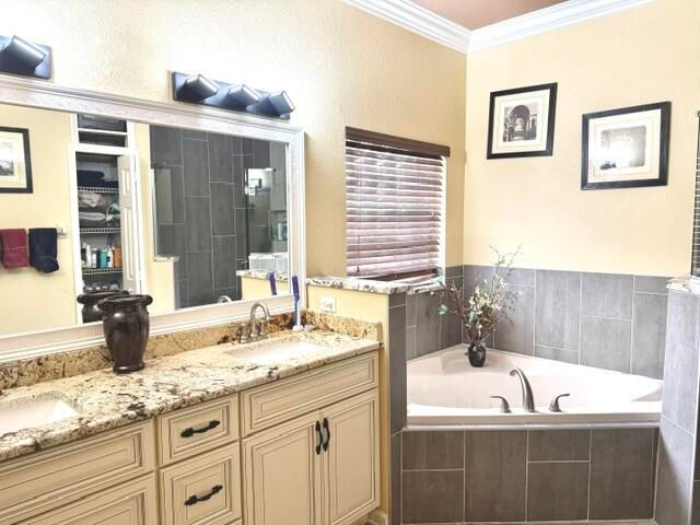 598 NW Waverly Circle S, Port St. Lucie, Port St Lucie, FL 34983
