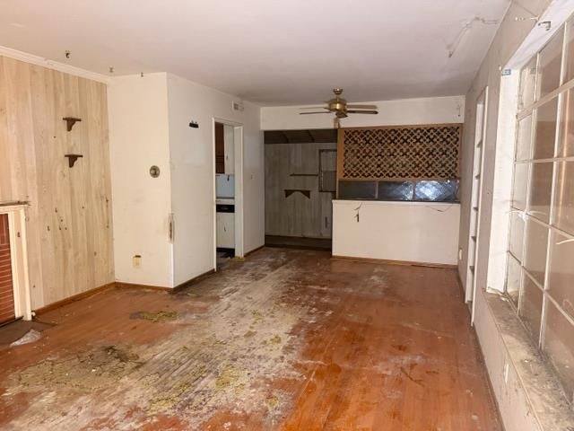 4944 J Pkwy, Sacramento, CA 95823