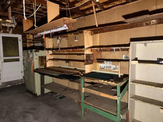 4944 J Pkwy, Sacramento, CA 95823