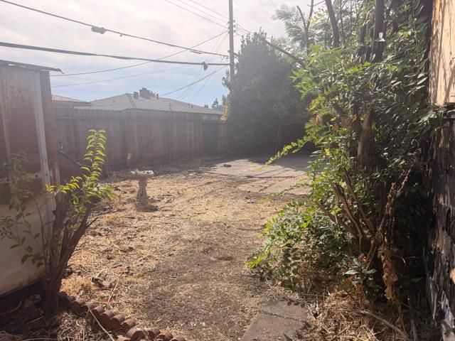 4944 J Pkwy, Sacramento, CA 95823