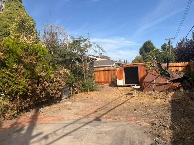 4944 J Pkwy, Sacramento, CA 95823
