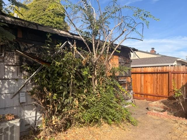 4944 J Pkwy, Sacramento, CA 95823