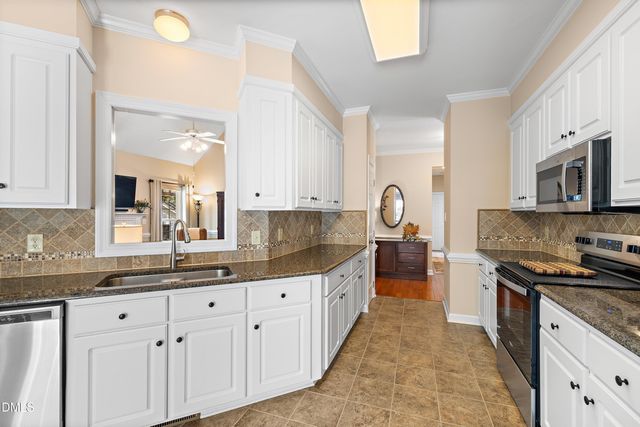 109 Deer Ridge Drive, Selma, NC 27576