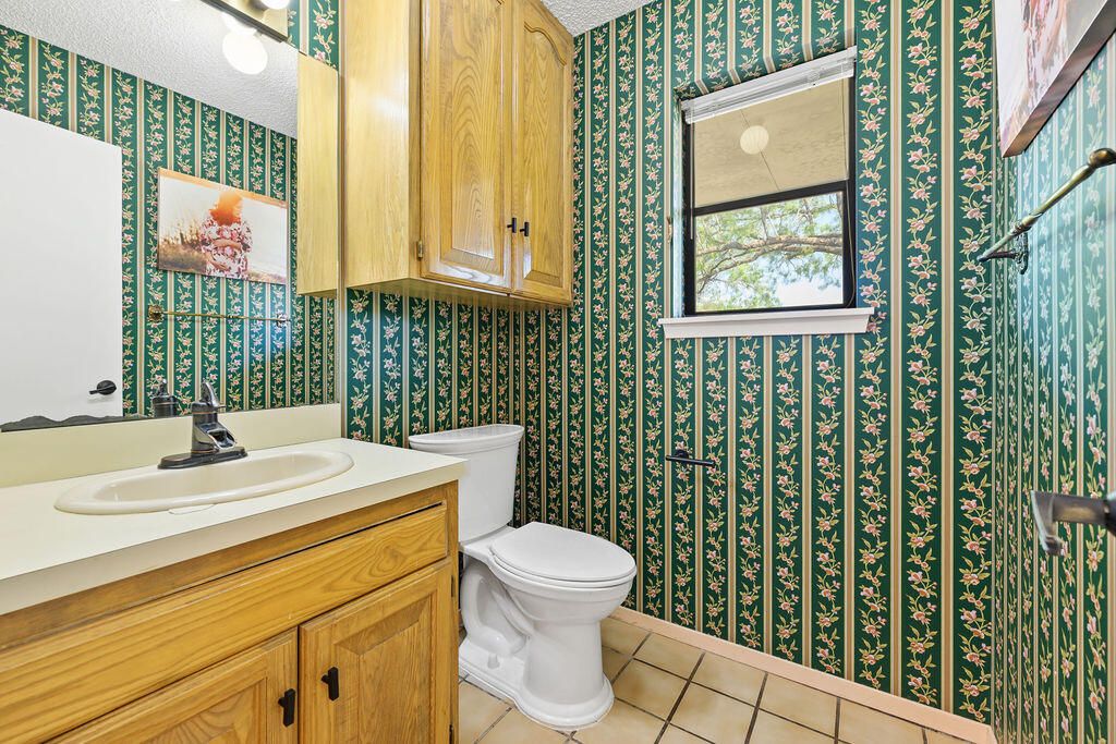 Image 20 of property listing at 285 Edinburgh Road, San Angelo, TX 76901