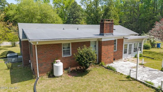 434 Quinerly Street, Grifton, NC 28530