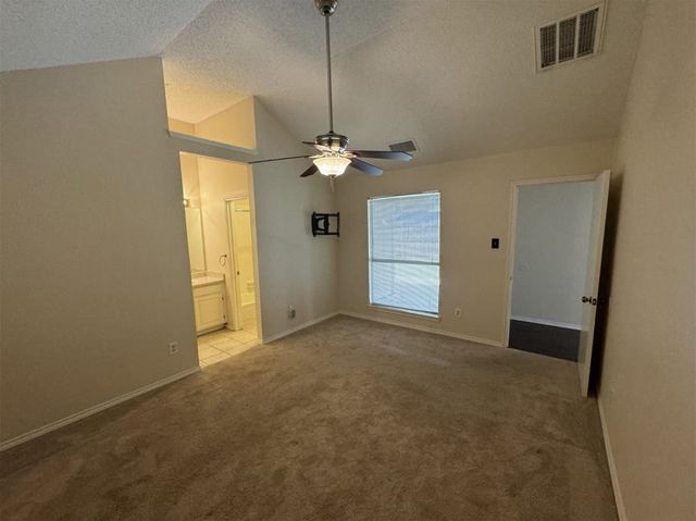 4729 Jasmine Drive, Fort Worth, TX 76137