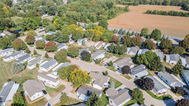 7677 Skylark Drive, Grand Rapids, MI 49508