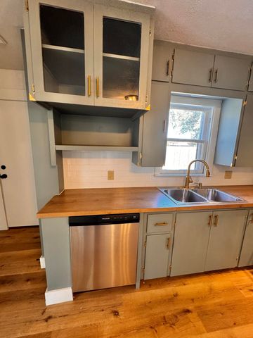 1001 Lexington Street, Plainview, TX 79072