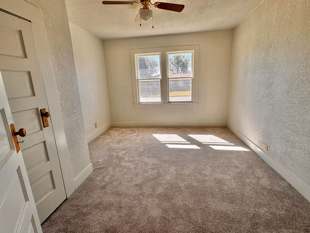 1001 Lexington Street, Plainview, TX 79072