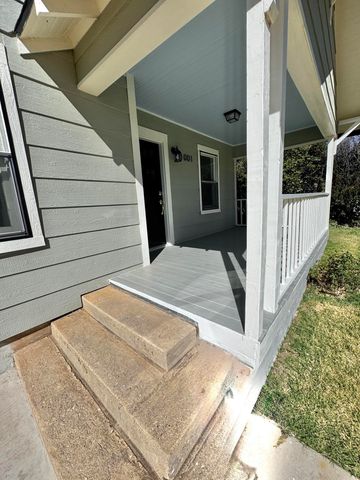 1001 Lexington Street, Plainview, TX 79072