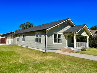 1001 Lexington Street, Plainview, TX 79072