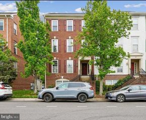 1607 POTOMAC GREENS DR #B, Alexandria, VA 22314