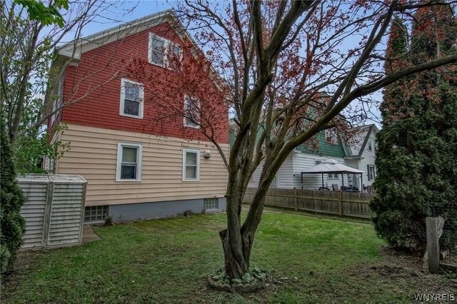 2460 Grand Avenue, Niagara Falls, NY 14301