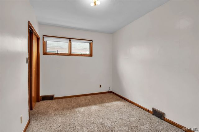 2460 Grand Avenue, Niagara Falls, NY 14301