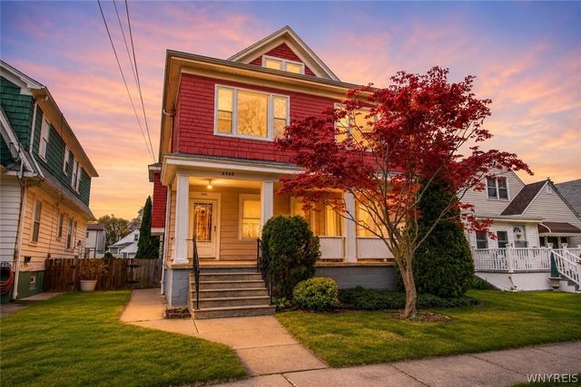 2460 Grand Avenue, Niagara Falls, NY 14301