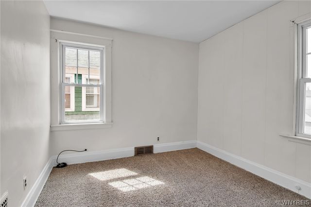 2460 Grand Avenue, Niagara Falls, NY 14301