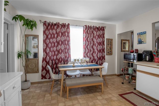 2460 Grand Avenue, Niagara Falls, NY 14301
