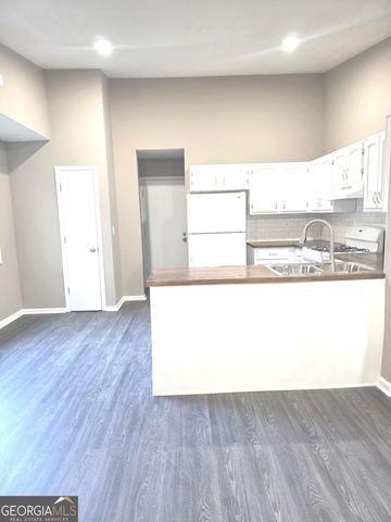 1366 Peninsula Trace, Lawrenceville, GA 30044