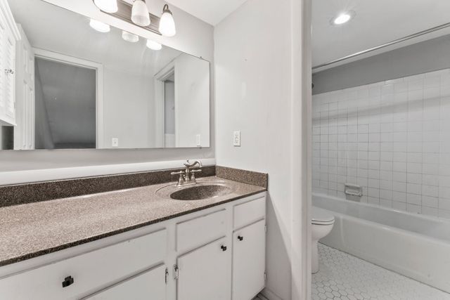 214 Old Hickory Blvd Apt 135, Nashville, TN 37221