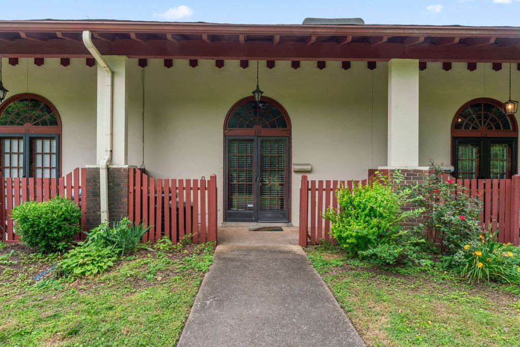 214 Old Hickory Blvd Apt 135, Nashville, TN 37221
