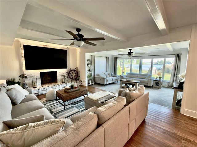 4 Canal DR, Poquoson, VA 23662