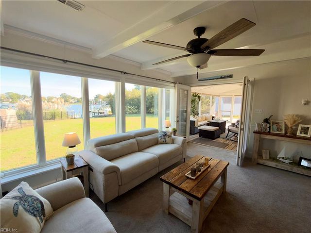 4 Canal DR, Poquoson, VA 23662
