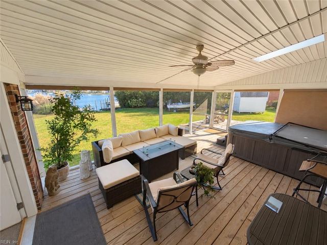4 Canal DR, Poquoson, VA 23662