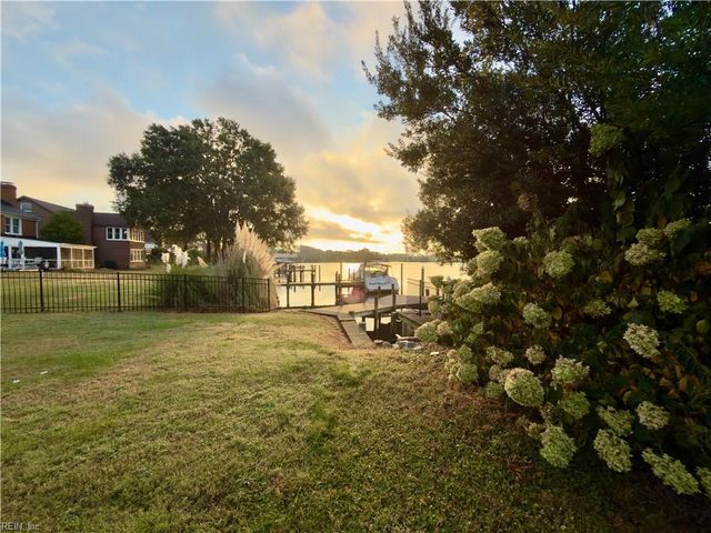 4 Canal DR, Poquoson, VA 23662