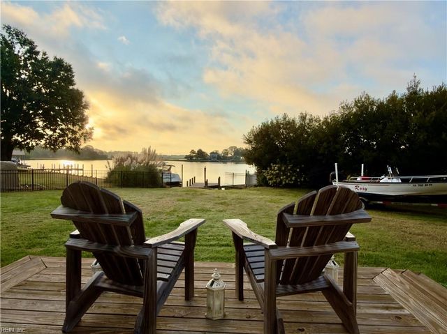 4 Canal DR, Poquoson, VA 23662