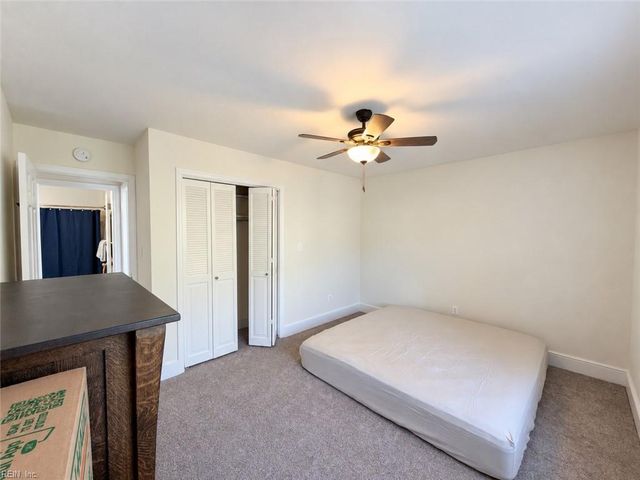 4 Canal DR, Poquoson, VA 23662