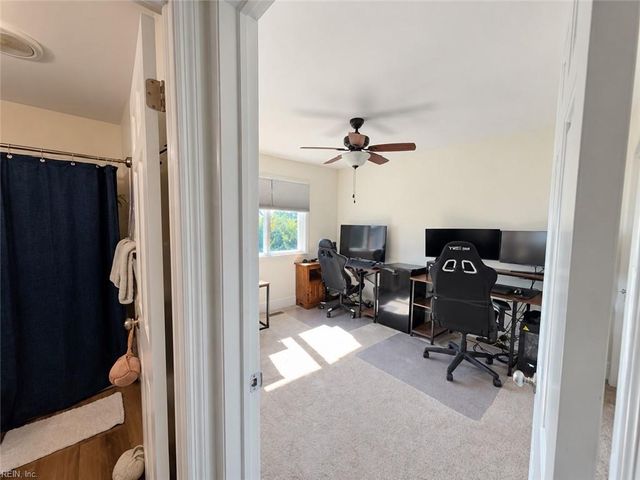 4 Canal DR, Poquoson, VA 23662