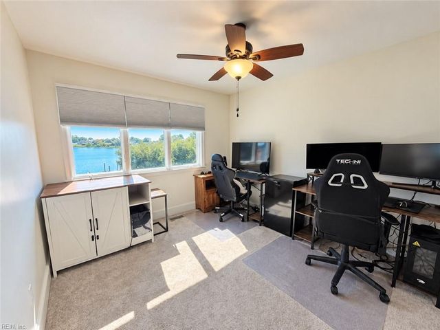 4 Canal DR, Poquoson, VA 23662