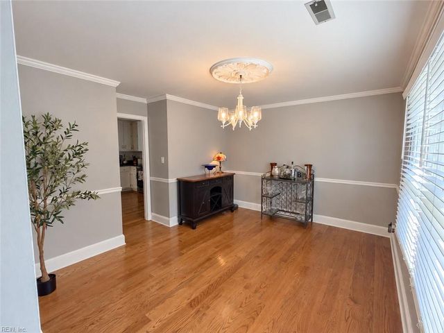 4 Canal DR, Poquoson, VA 23662