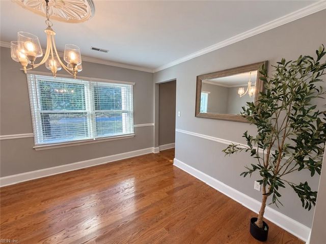 4 Canal DR, Poquoson, VA 23662