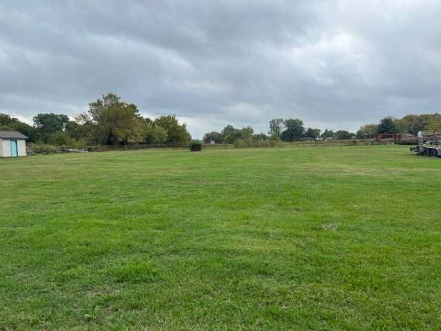 310 W Hughes Street, Collinsville, TX 76233