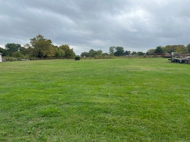 310 W Hughes Street, Collinsville, TX 76233