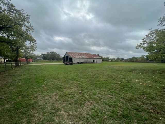 310 W Hughes Street, Collinsville, TX 76233