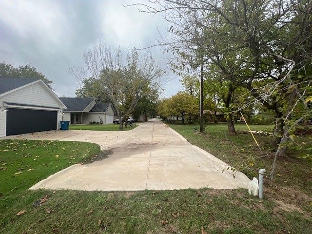 310 W Hughes Street, Collinsville, TX 76233