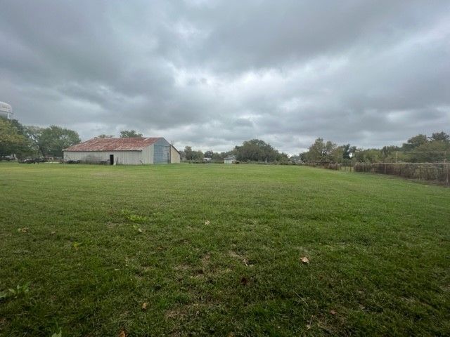 310 W Hughes Street, Collinsville, TX 76233