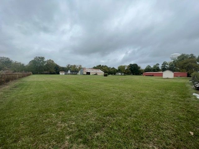 310 W Hughes Street, Collinsville, TX 76233