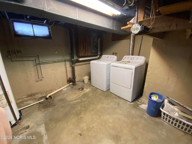 1425 Hagley Road, Toledo, OH 43612