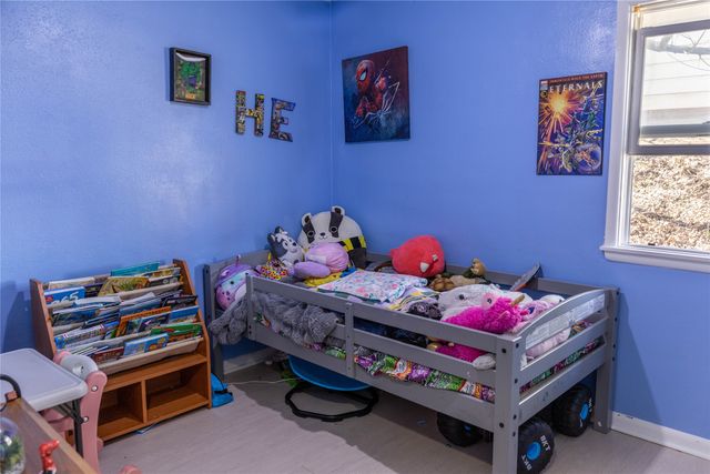 343 E Bell Avenue, Des Moines, IA 50315