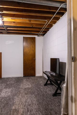 343 E Bell Avenue, Des Moines, IA 50315