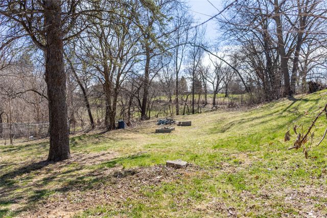 343 E Bell Avenue, Des Moines, IA 50315