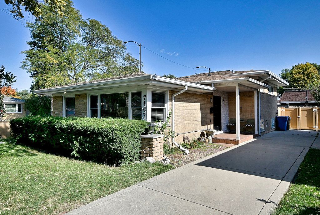 7167 N Ozanam Avenue, Chicago, IL 60631 — exterior