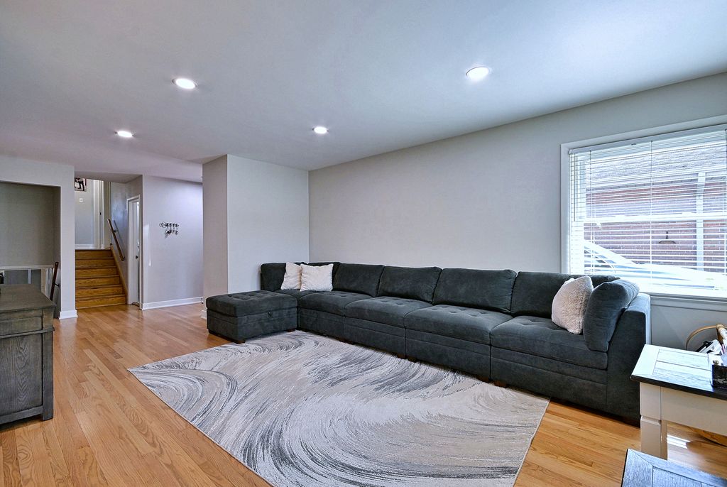 7167 N Ozanam Avenue, Chicago, IL 60631 — photo 5